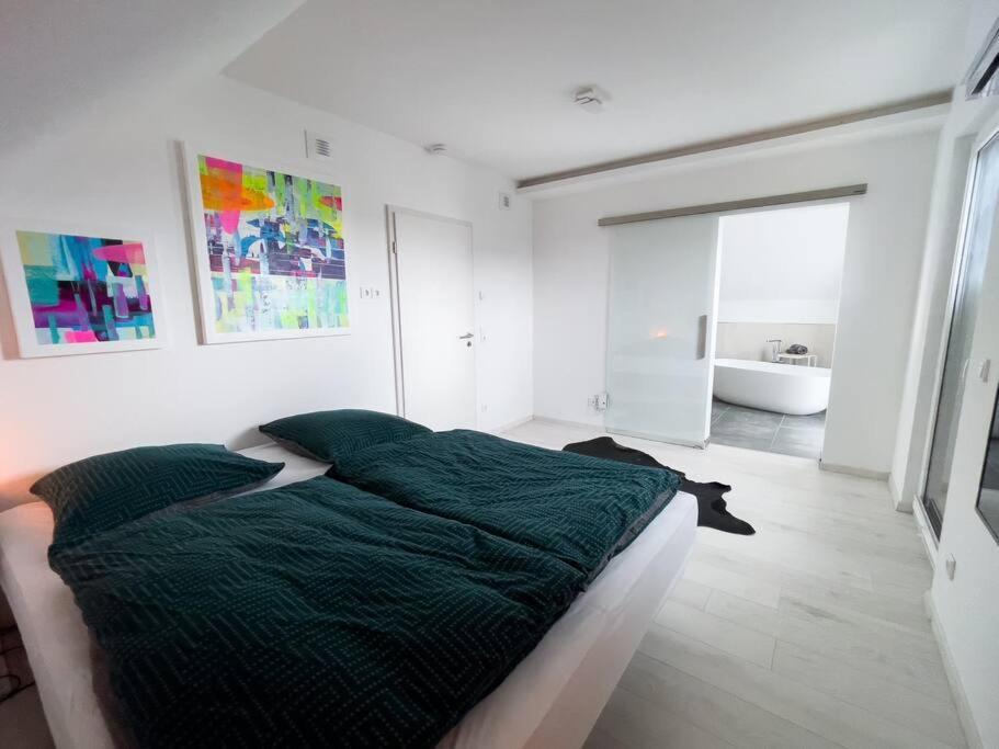 Villa Dreamy Vibes Mit Privatem Pool&rheinblick Niederkassel