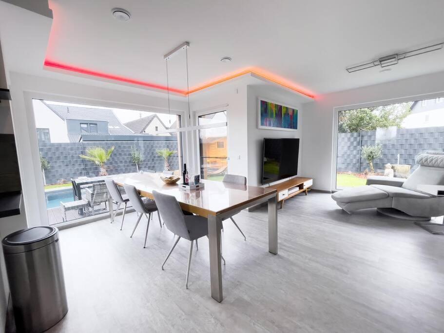 Villa Dreamy Vibes Mit Privatem Pool&rheinblick